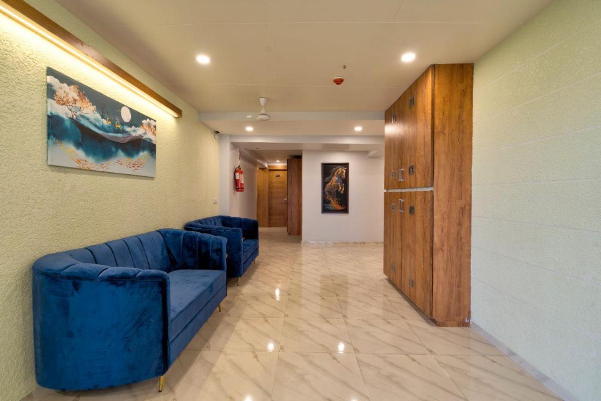 אחמדאבאד Hotel Royal 24 מראה חיצוני תמונה