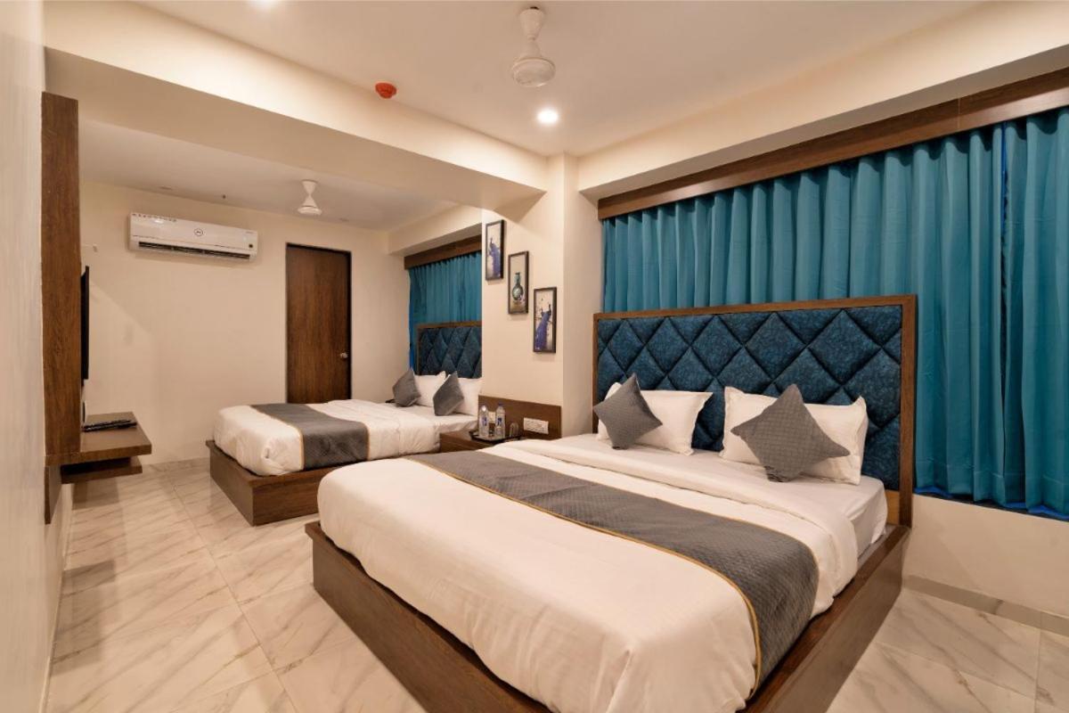 אחמדאבאד Hotel Royal 24 מראה חיצוני תמונה